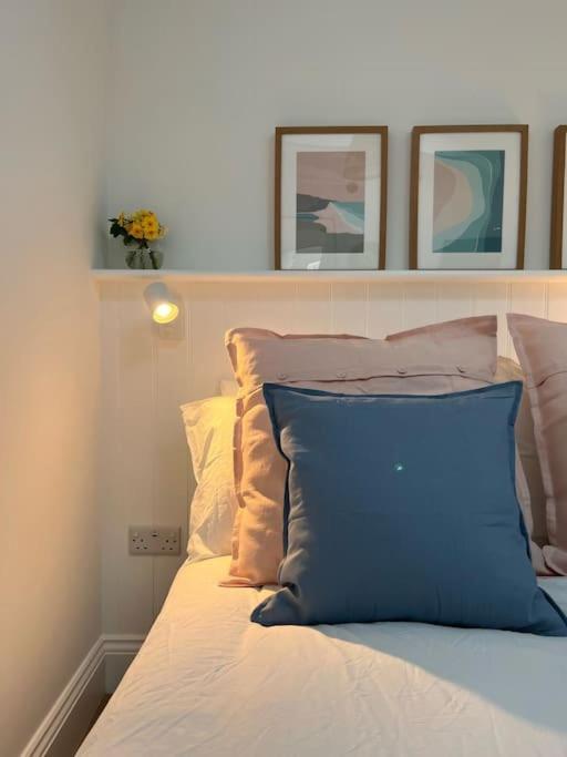 彭赞斯Cosy Country Getaway, 5 Mins From The Sea别墅 外观 照片